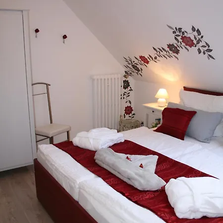 Daire Gaestehaus Zur Seemoewe, 2 