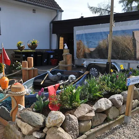 Gaestehaus Zur Seemoewe, 2 